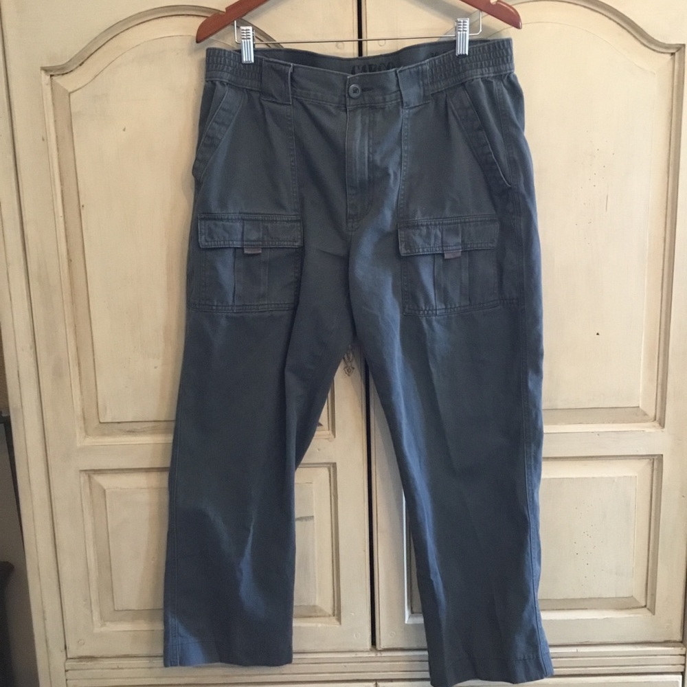 Roundtree & Yorke Men’s Navy Cargo Pants Size 36/30